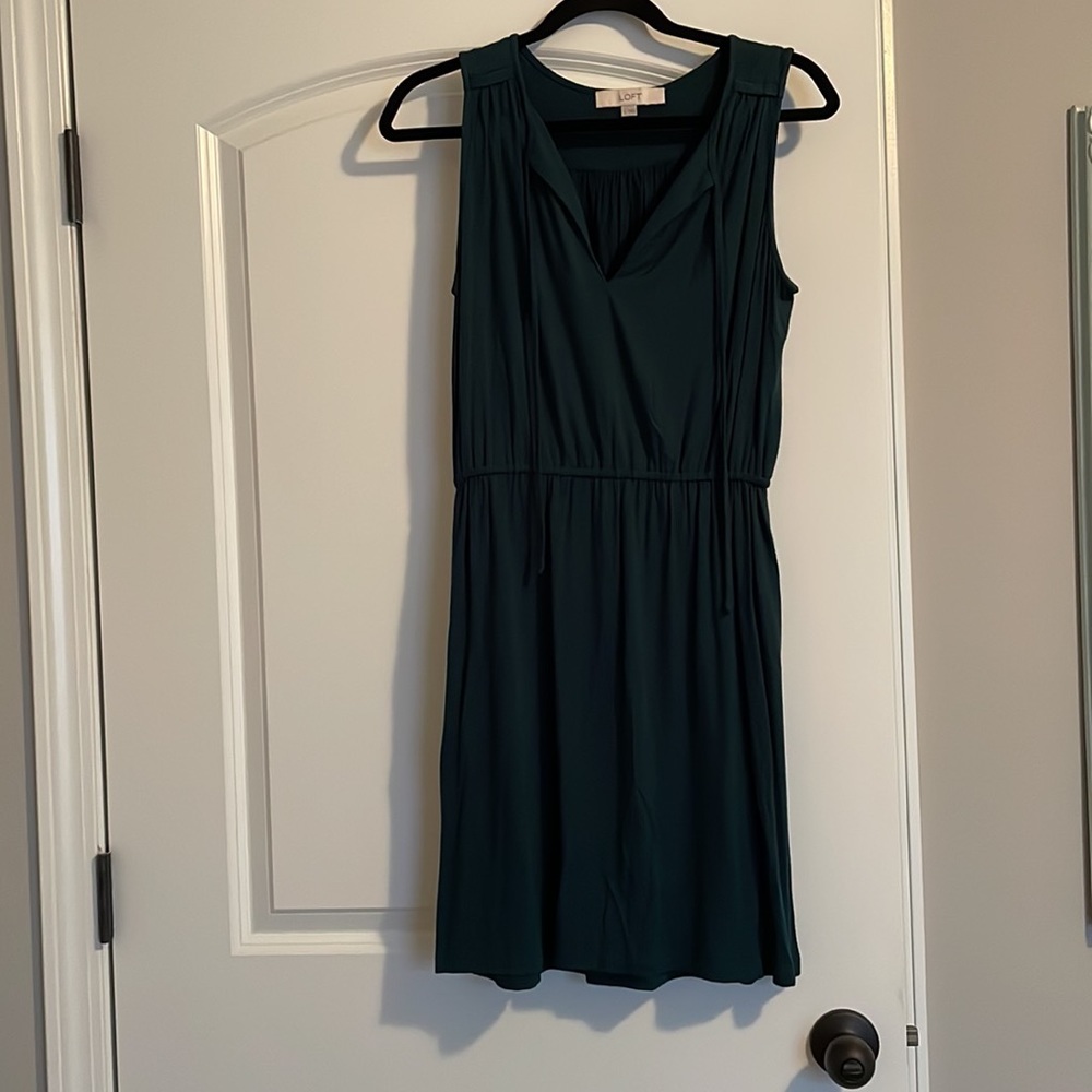 Ann Taylor Loft Emerald Green, Sleeveless Dress, Size S.